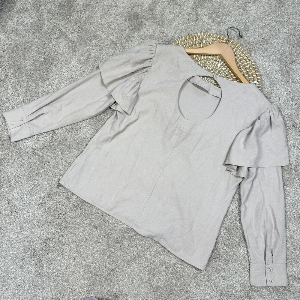 The Odells Ruffle Shoulder Long Sleeve Top Blouse in Beige Cottagecore Size S - Picture 7 of 14